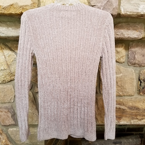 Romeo & Juliet Couture Sweater Size Small - Picture 3 of 11